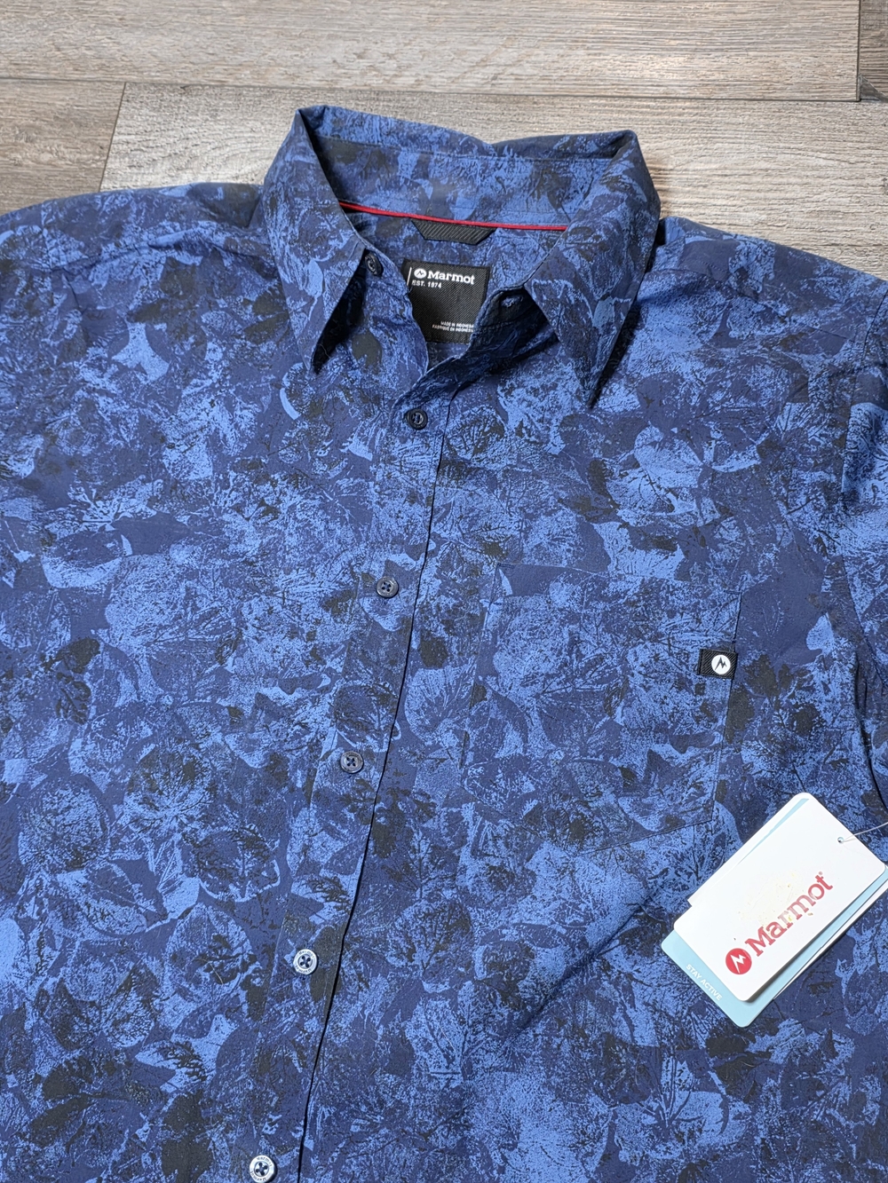 Marmot Men's Bennet Peak Blue Leaf AOP Short Sleeve Shirt Sz Lg *NWT
